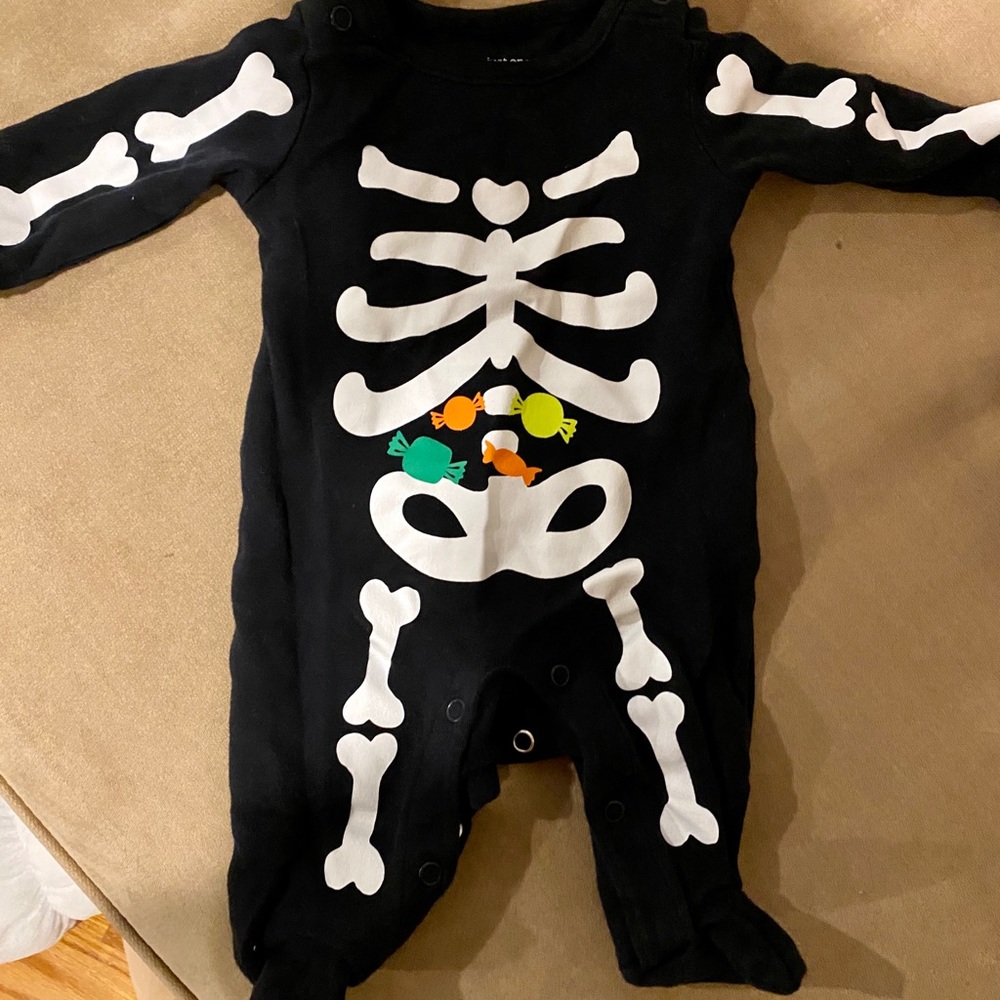 Newborn skelton halloween outfit